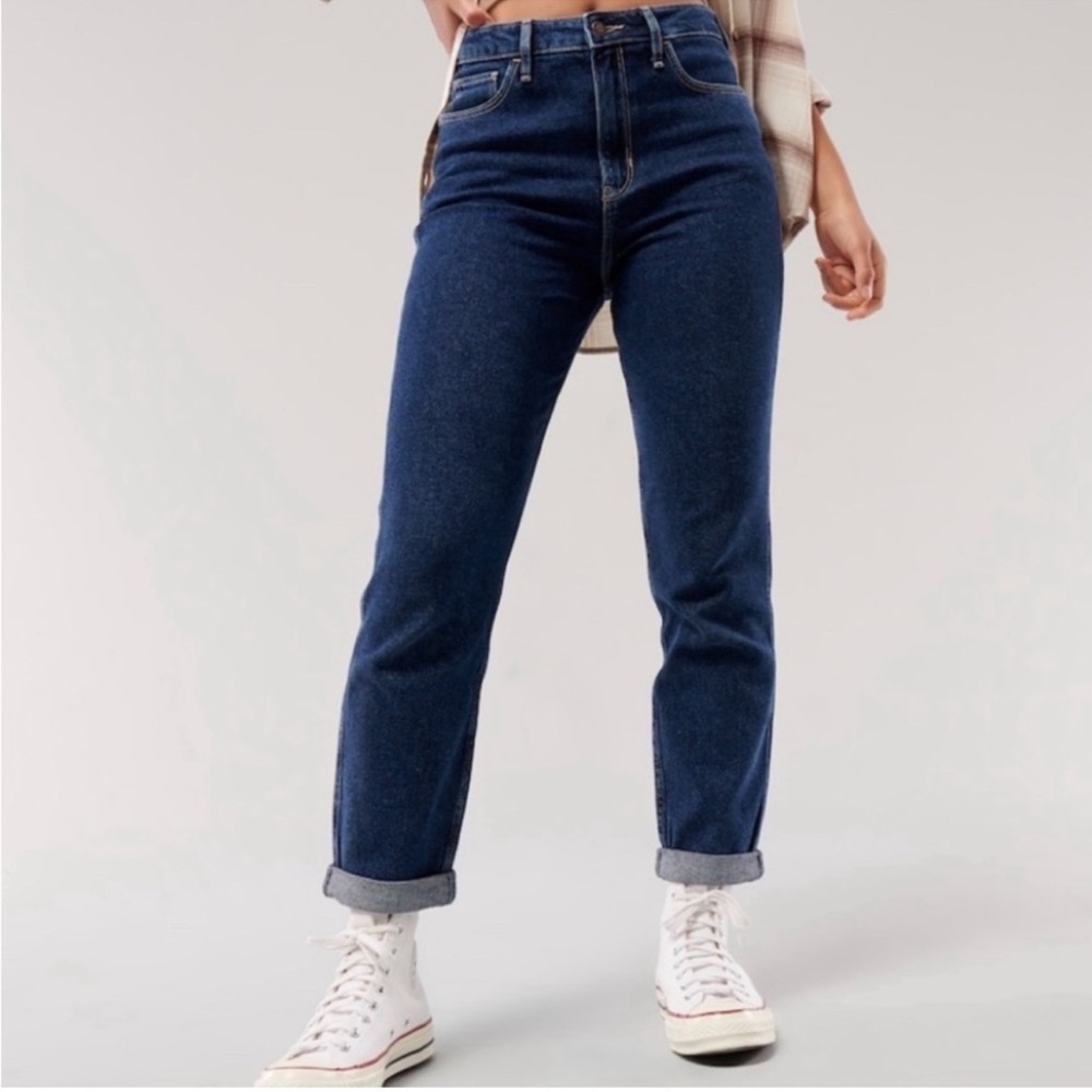 Hollister Ultra High-Rise Mom Jeans in Deep Blue Denim Color